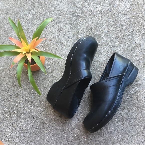 Dansko Black Clogs Size 41 - Picture 2 of 8